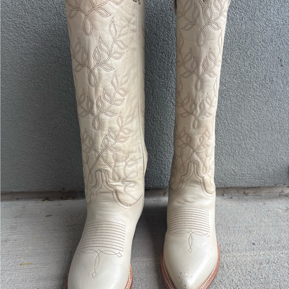 Lucchese Willow Boots - Picture 2 of 7